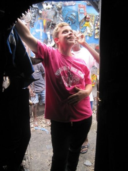 File:Flo looking up 10.jpg